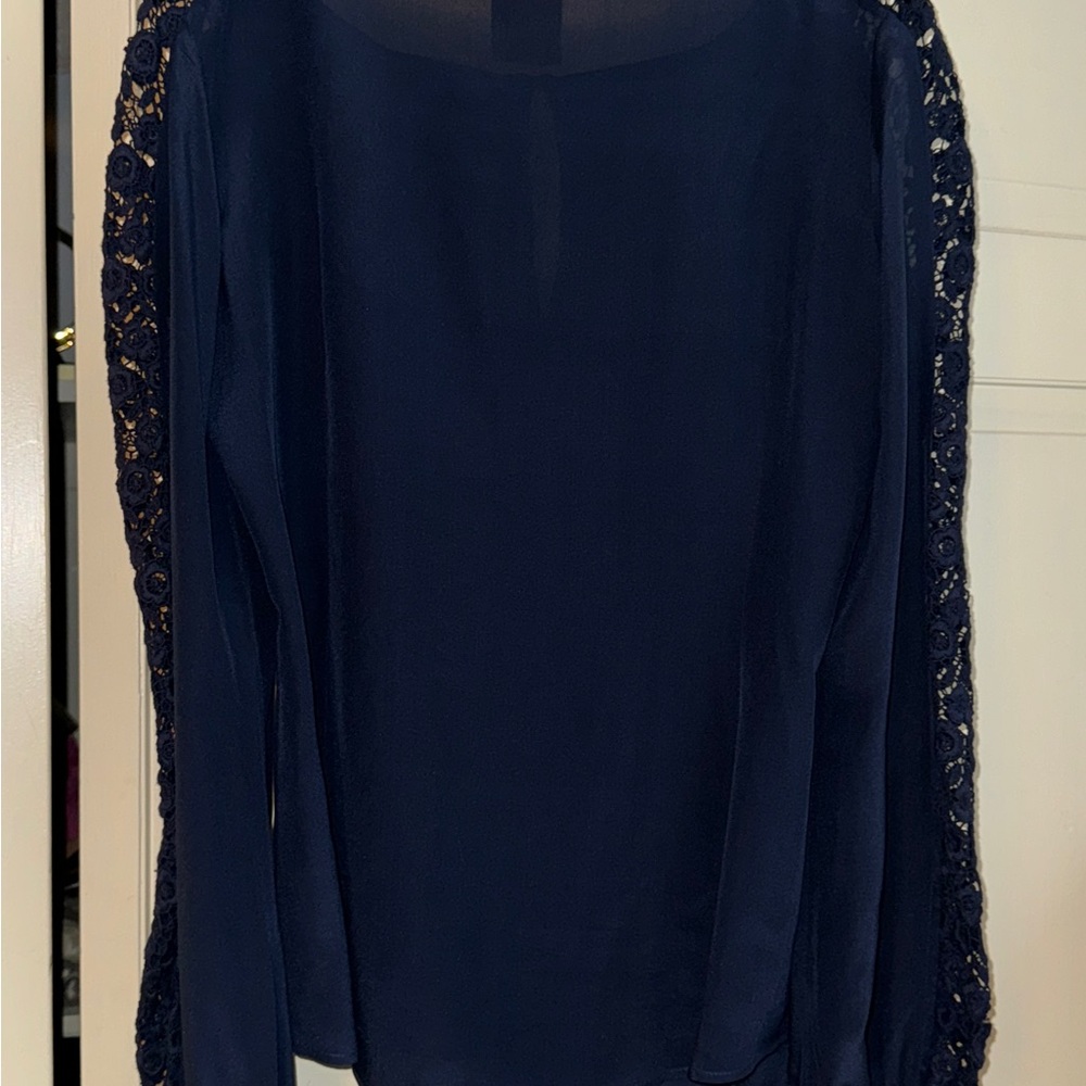 Tory Burch Silk Lillian Blouse, size 10 - Picture 10 of 13